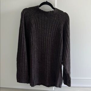 Elegant Women's Brown Ribbed Turtleneck Sweater